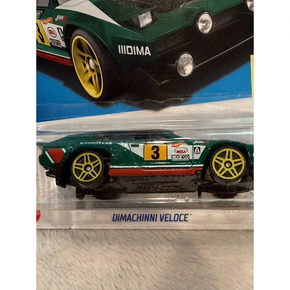 Hot Wheels Dimachinni Veloce Green Retro‎ Racers 2/10 Diecast Car 5/250 HKH03